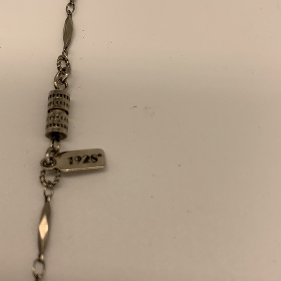 1928 Necklace and Earrings - Picture 9 of 9